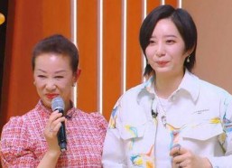 娱乐吃瓜少女妈妈视频,揭秘明星育儿日常