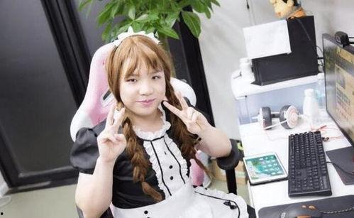 娱乐吃瓜酱服饰,潮流与趣味并存，打造个性时尚新风尚